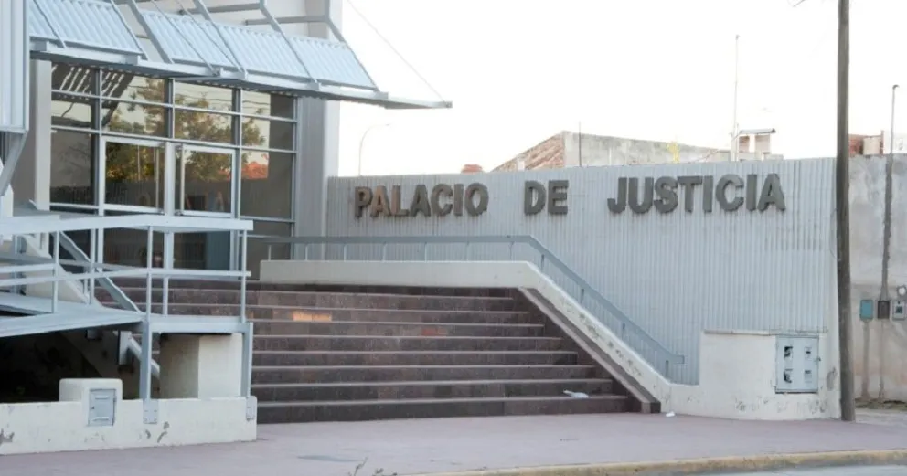 Violación grupal en Villa Dolores: pidieron hasta 15 años de cárcel para los acusados