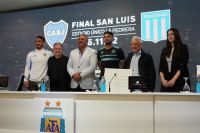 Presentaron el Trofeo de Campeones 2022: Boca ante Racing en La Pedrera