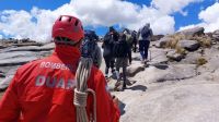 Rescatan a un joven que se fracturó el coxis en el Cerro Champaquí
