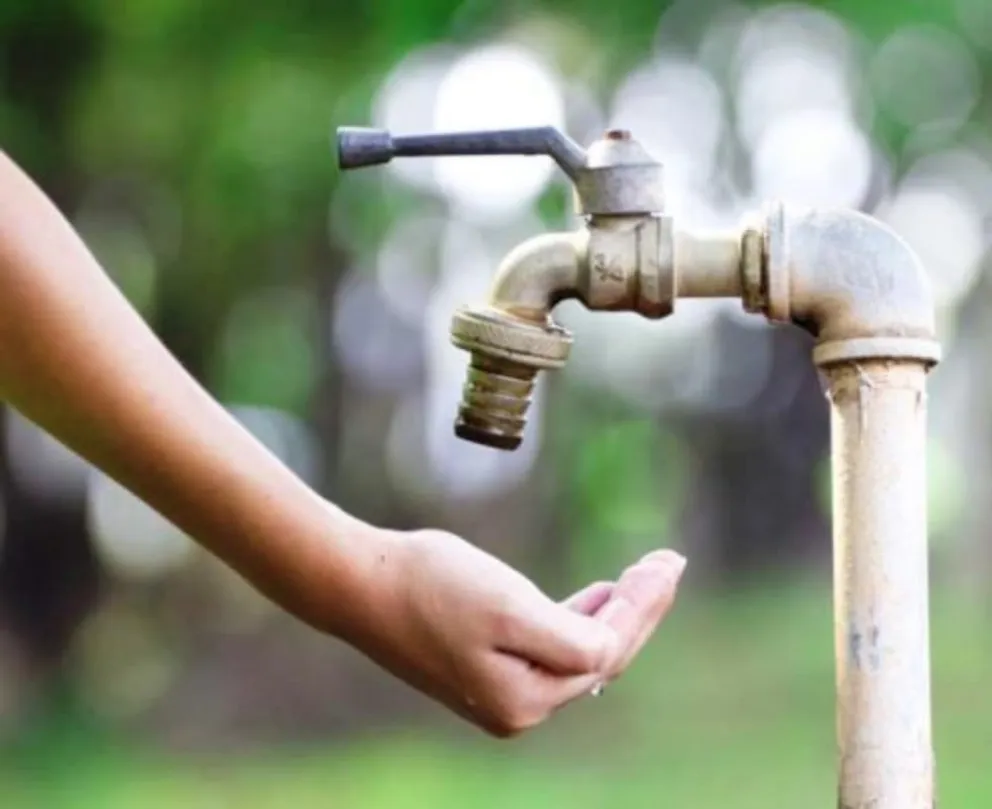 Vecinos de Piedra Blanca sin agua desde hace varios días