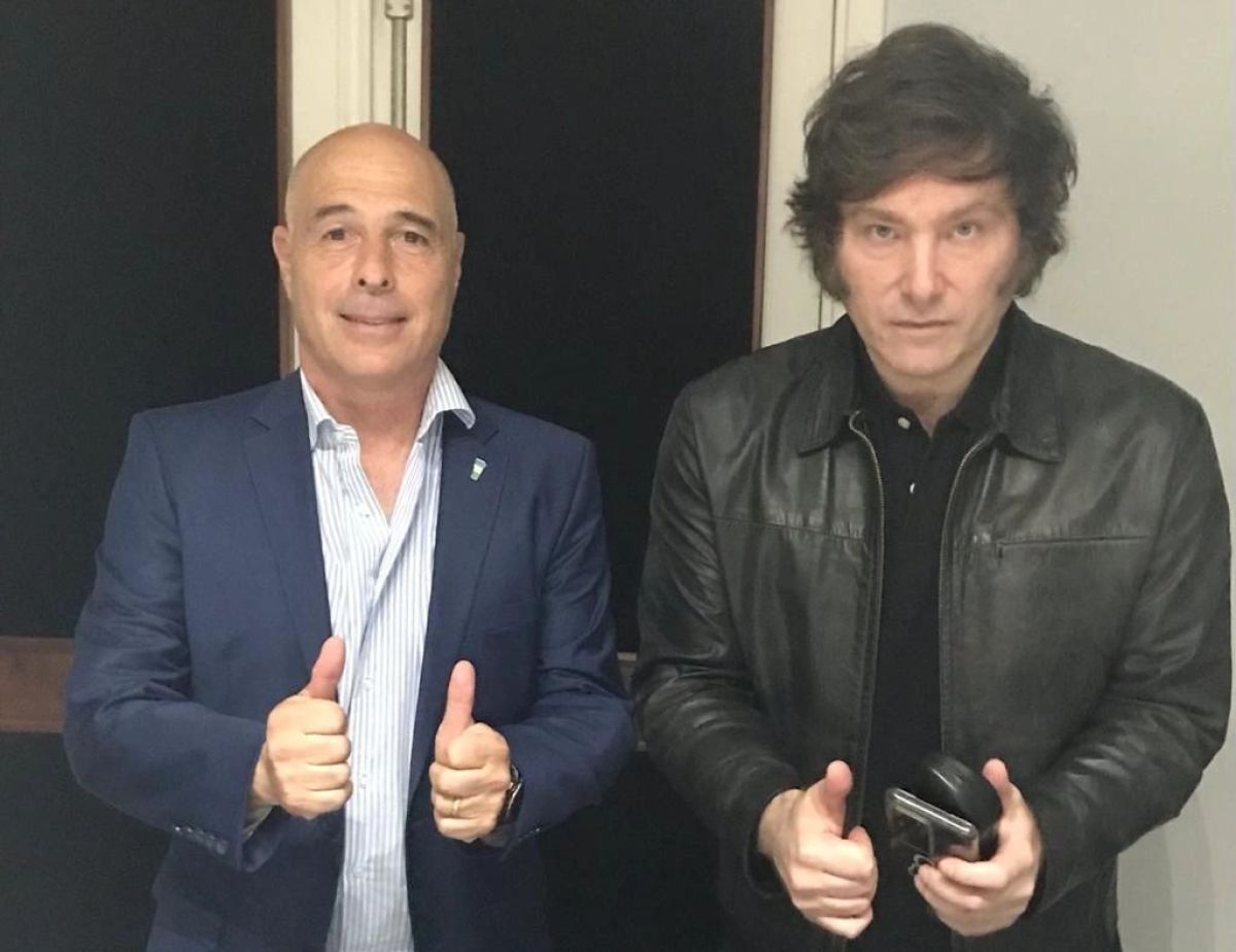 Bartolo Abdala dejó la jefatura del bloque de LLA del senado y duró solo un día en su cargo