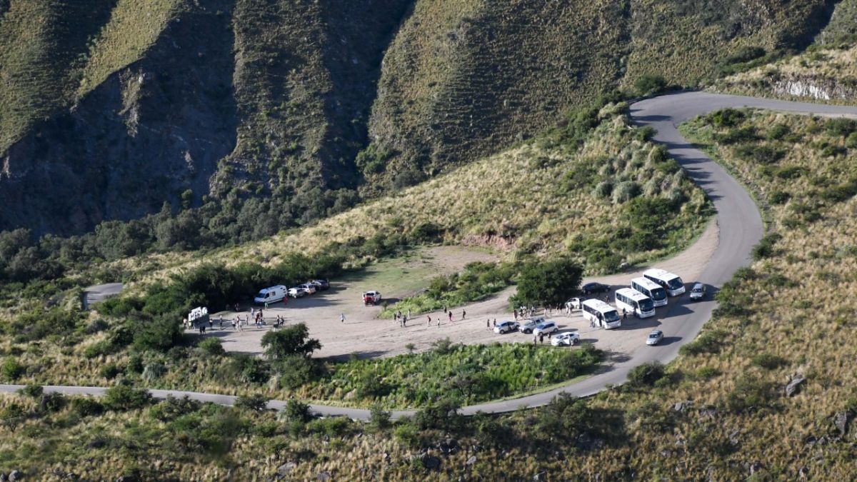 Cerca de 880 mil turistas viajaron por el país durante el fin de semana largo