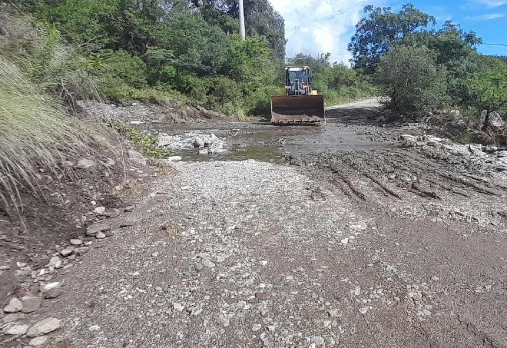 Inician la obra de pavimentación entre Cerro de Oro y Carpintería