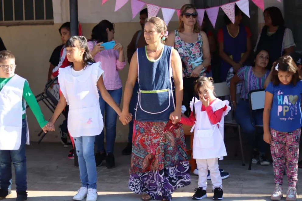 En el Mirlo, Juan Álvarez Pinto participó del inicio del ciclo lectivo 2023