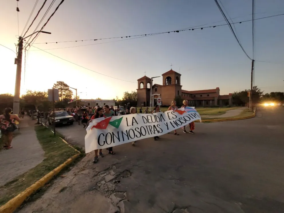 8M en Villa de Merlo: “La deuda es con nosotras y nosotres”