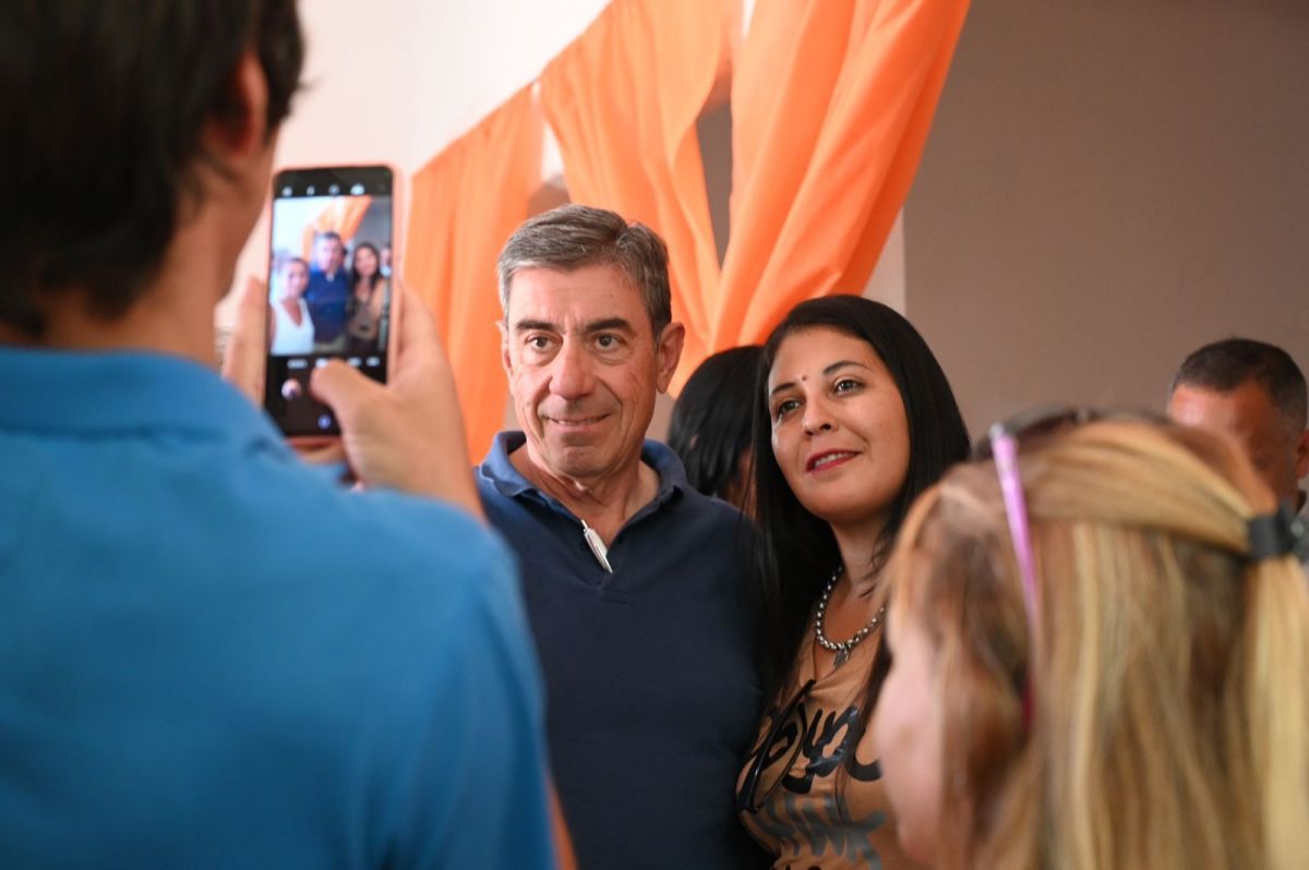 Gato Fernández: viviendas, seguridad, salud y empleo entre los ejes de su propuesta