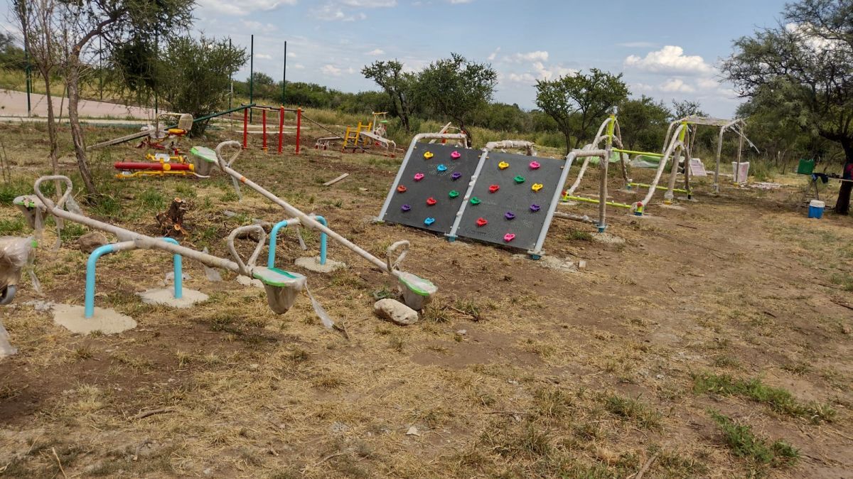 Avanzan las obras de Playones deportivos