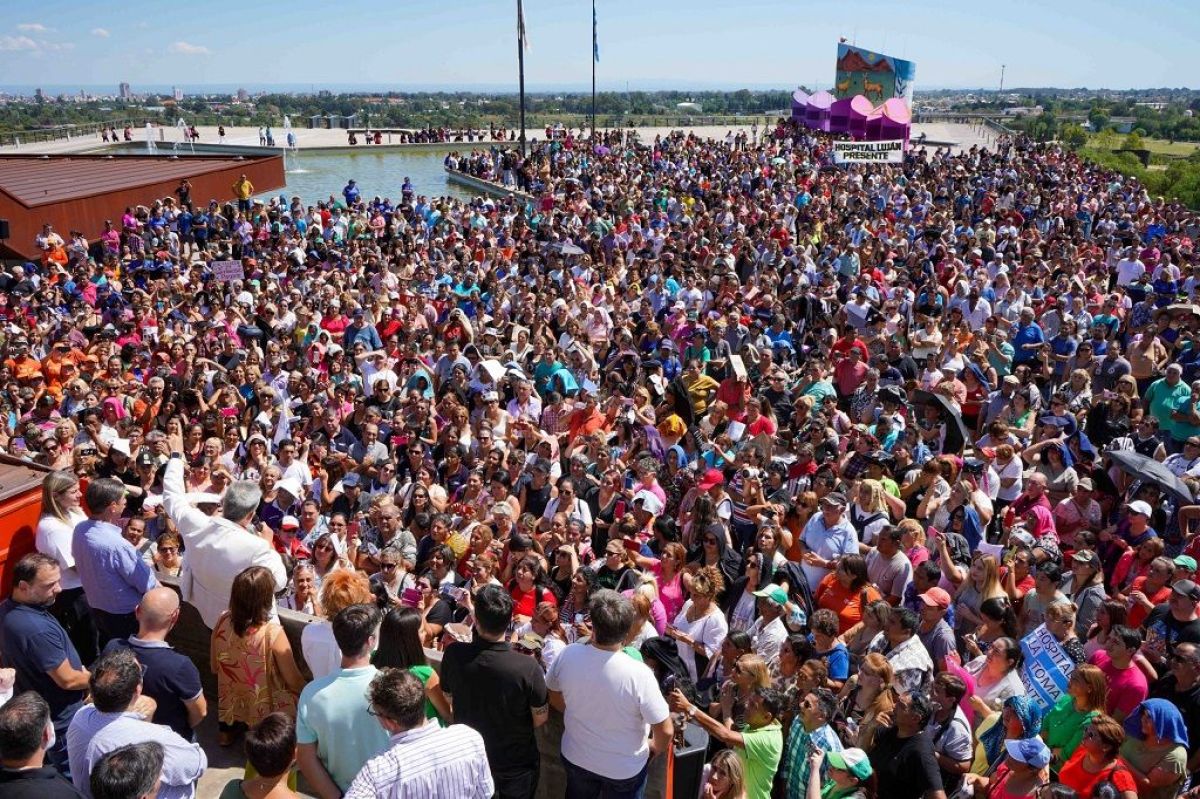El gobernador anunció mejoras para los empleados de categoría F 