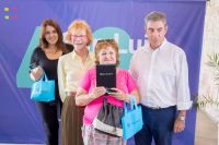 Inclusión digital: 547 jubilados recibieron sus tablet