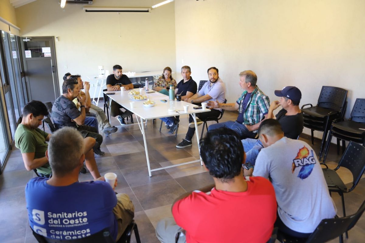 Encuentro entre gasistas matriculados y representantes del municipio