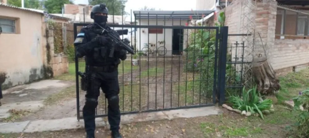 Detuvieron a un narcomenudista cuando repartía drogas en Mina Clavero y Cura Brochero