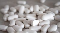 Retiran del mercado lote de paracetamol de marca importante por fallas en su composición