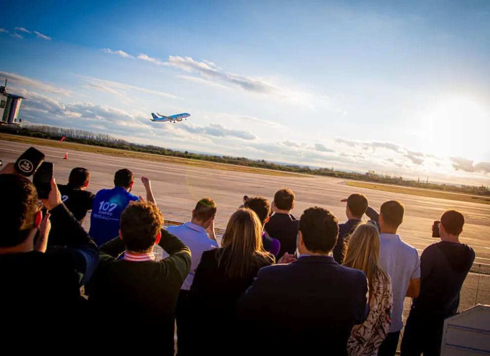  En Chile ya venden los pasajes para el vuelo con destino a Villa de Merlo